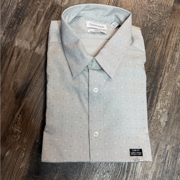 Calvin Klein Light Gray Polka Dot Dress Shirt Men’s XL NWT - Picture 2 of 8